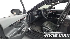 BMW i5, 2023 — миниатюра 13