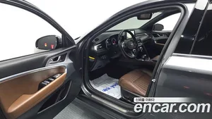 Genesis G70, 2017 — миниатюра 10