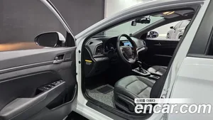Hyundai Avante, 2017 — миниатюра 10