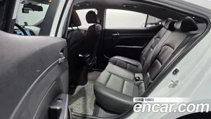 Hyundai Avante, 2017 — миниатюра 12