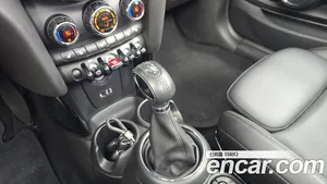 Mini Cooper Convertible, 2018 — миниатюра 9