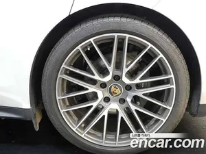 Porsche Panamera, 2024 — миниатюра 4