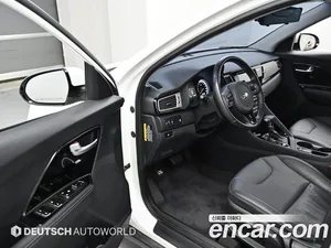 Kia Niro, 2016 — миниатюра 11