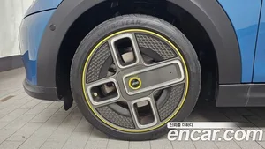 Mini Cooper, 2023 — миниатюра 5