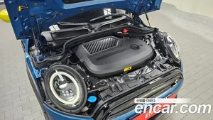 Mini Cooper, 2023 — миниатюра 6