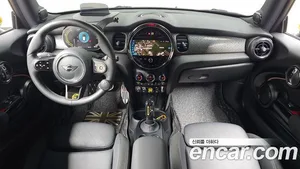 Mini Cooper, 2023 — миниатюра 7