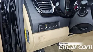 Kia Carnival, 2017 — миниатюра 28