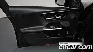 Mercedes-Benz C-Class, 2024 — миниатюра 13