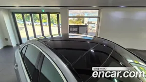 Mercedes-Benz E-Class, 2020 — миниатюра 12