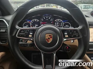 Porsche Cayenne, 2023 — миниатюра 6