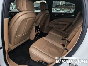 Porsche Cayenne, 2023 — миниатюра 12