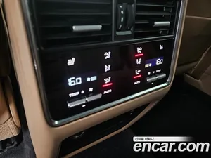 Porsche Cayenne, 2023 — миниатюра 13