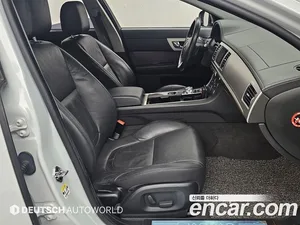 Jaguar XF, 2015 — миниатюра 10