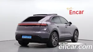 Porsche Macan, 2025 — миниатюра 2