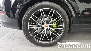 Porsche Cayenne, 2025 — миниатюра 5