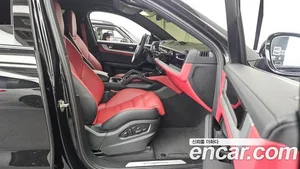 Porsche Cayenne, 2025 — миниатюра 17