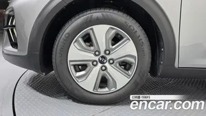 Kia Niro, 2019 — миниатюра 5