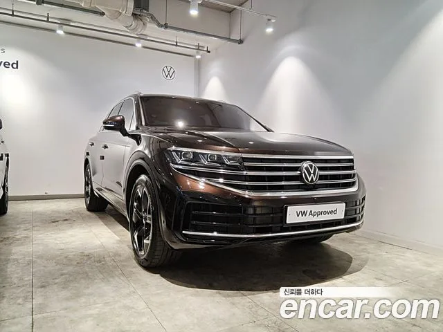 Volkswagen Touareg, 2024 — фото автомобиля из Кореи