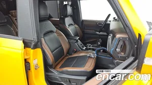 Ford Bronco, 2022 — миниатюра 17