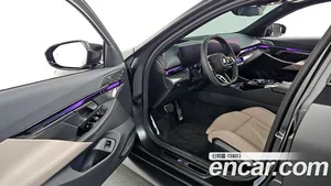 BMW M5, 2025 — миниатюра 13