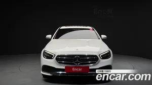 Mercedes-Benz E-Class, 2022 — миниатюра 3