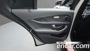 Mercedes-Benz E-Class, 2022 — миниатюра 15