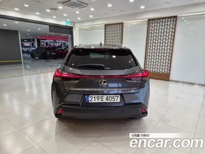 Lexus UX, 2024 — миниатюра 4