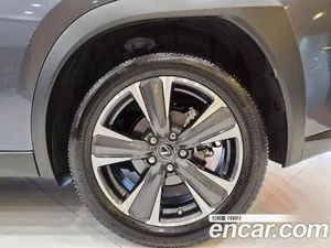 Lexus UX, 2024 — миниатюра 7