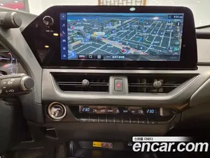 Lexus UX, 2024 — миниатюра 13