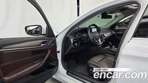 BMW 5-Series, 2018 — миниатюра 10