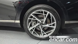 Genesis G90, 2023 — миниатюра 7