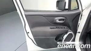 Jeep Renegade, 2021 — миниатюра 14