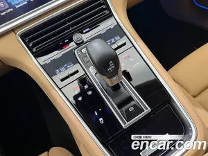 Porsche Panamera, 2023 — миниатюра 18