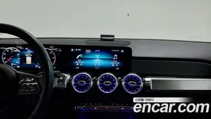 Mercedes-Benz GLB-Class, 2021 — миниатюра 16