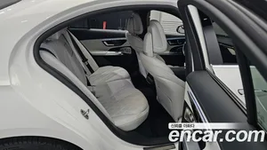 Mercedes-Benz E-Class, 2025 — миниатюра 18
