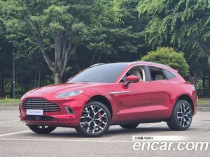 Astonmartin DBX, 2022 — миниатюра 1
