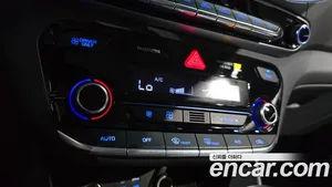 Hyundai Ioniq, 2017 — миниатюра 23