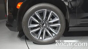 Cadillac Escalade, 2023 — миниатюра 5
