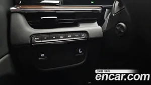 Cadillac Escalade, 2023 — миниатюра 28