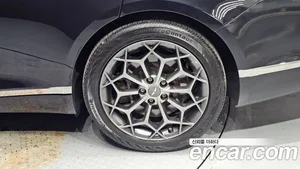 Genesis G80, 2022 — миниатюра 7