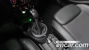 Mini Cooper, 2017 — миниатюра 9