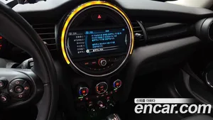 Mini Cooper, 2017 — миниатюра 14