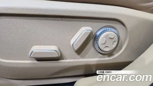 Genesis GV60, 2023 — миниатюра 31