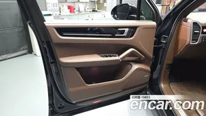 Porsche Cayenne, 2020 — миниатюра 14