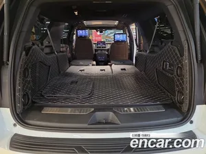 Chevrolet Surburban, 2021 — миниатюра 20