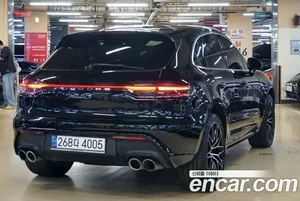 Porsche Macan, 2022 — миниатюра 3
