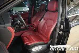 Porsche Macan, 2022 — миниатюра 11