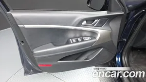 Genesis G70, 2021 — миниатюра 14