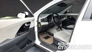 Kia Niro, 2019 — миниатюра 10