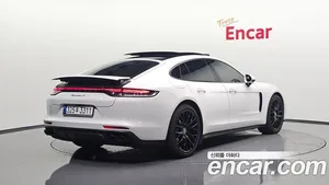 Porsche Panamera, 2021 — миниатюра 1